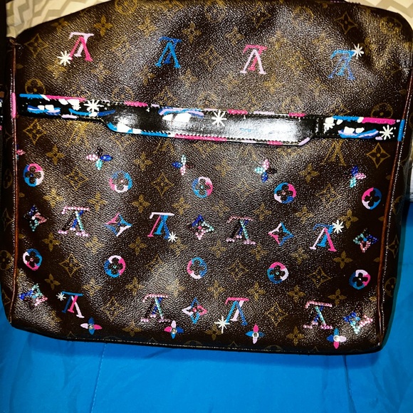 Fully customized blue bubble heart 💙✨ 🫧 Louis Vuitton abbesses messenger bag - Picture 15 of 16